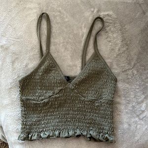 Green cropped tank top size small